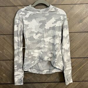 Lululemon crewneck